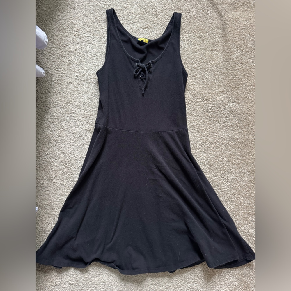 Elegant Black Sleeveless Dress